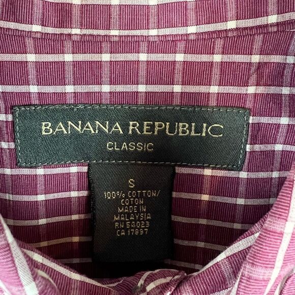 Banana Republic SzS Red /White Checkered Short Sleeve Shirt - Picture 5 of 5